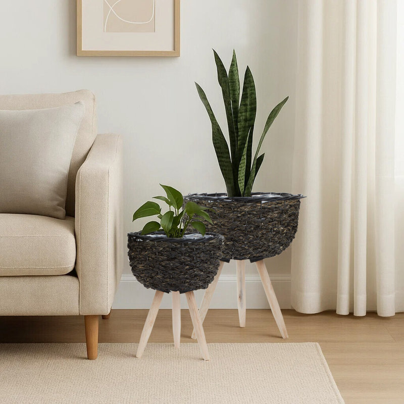 Berryville Elevated Planter, Black