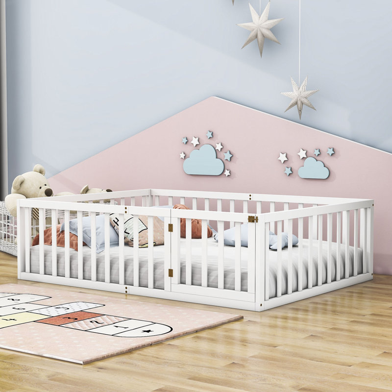 Guerriero Wooden Daybed Frame with Fence, Full / Double, White
