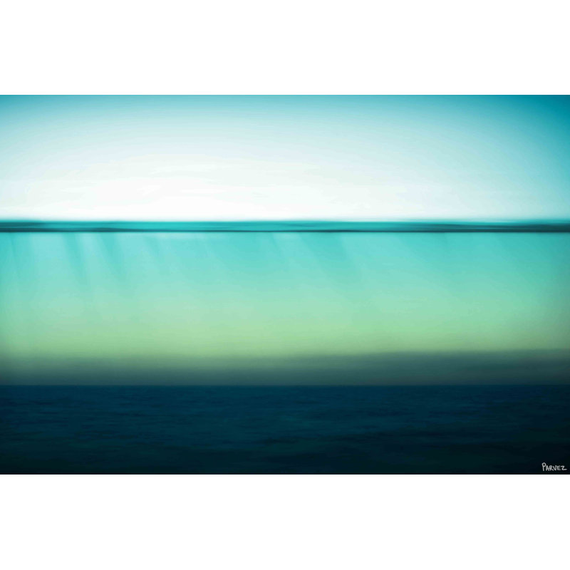 « serene water » par parvez taj,-impression sur toile tendue, H 24 po x l 36 po x P 1,5 po