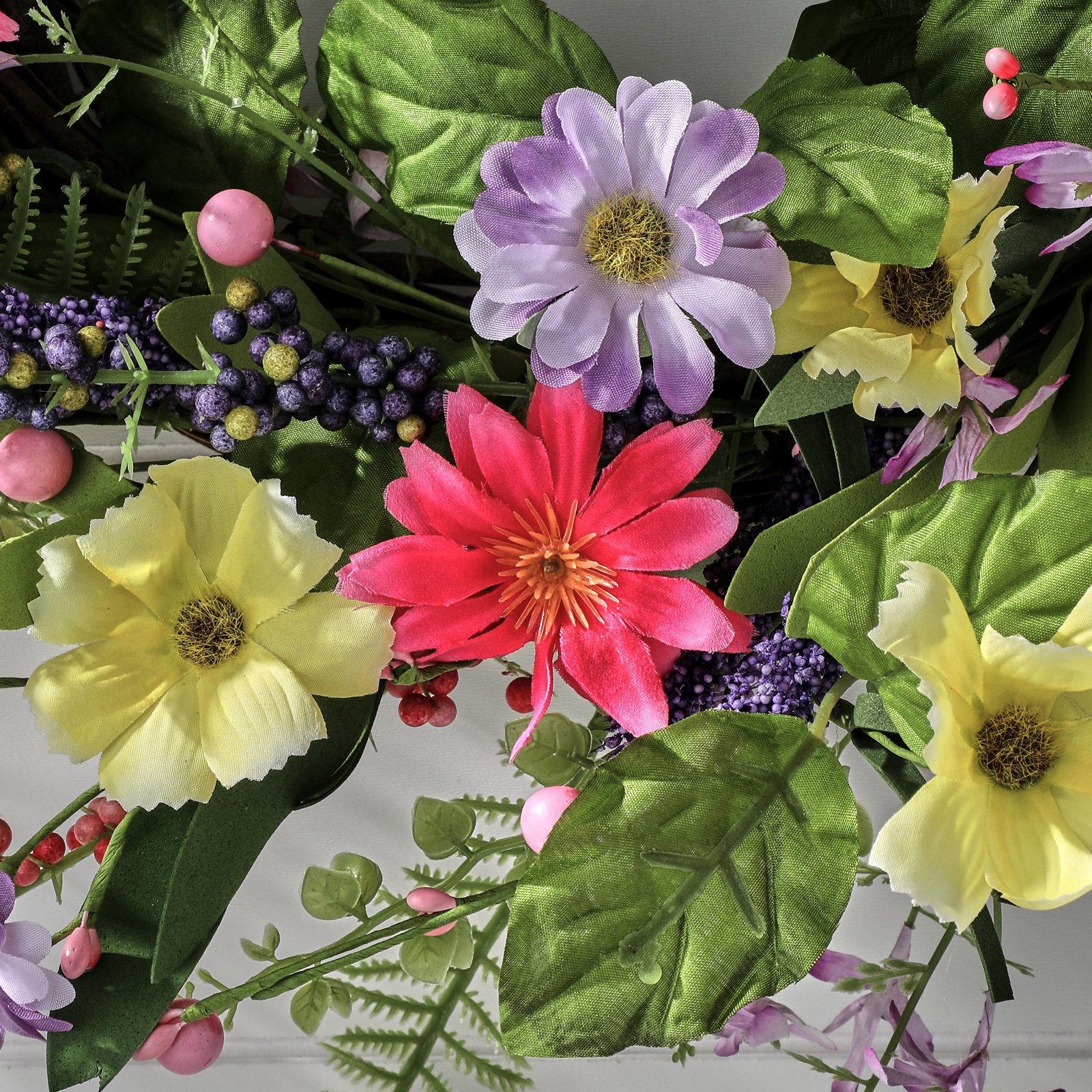 22" Country Wildflower Wreath