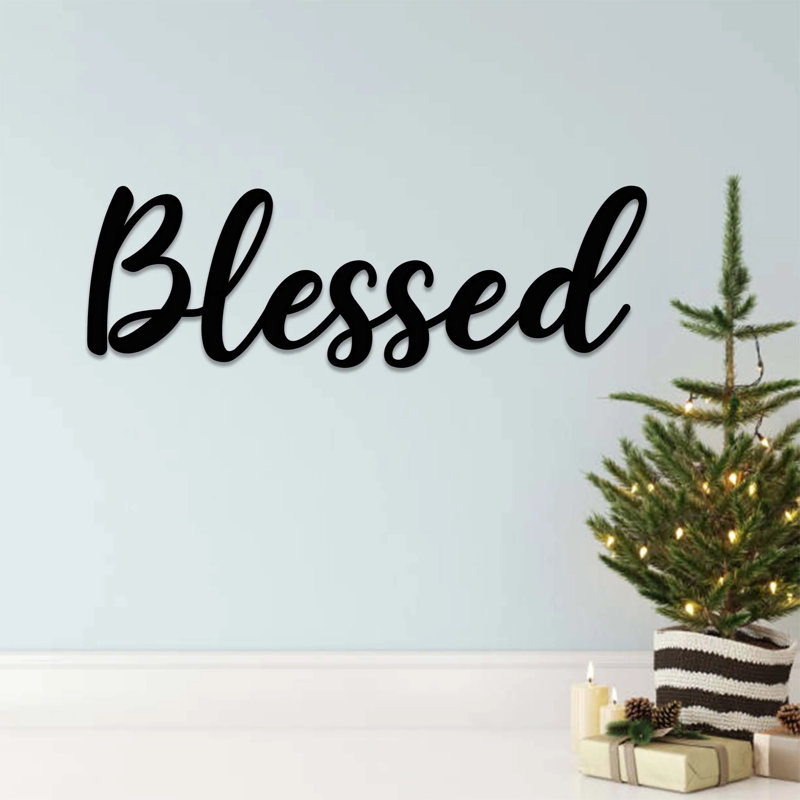Art mural en métal «Blessed Script» - Inspirational Faith Word Decor - Décoration murale rustique de ferme - Signe de décoration de maison chrétienne - Sculpture en métal industrielle moderne - Décoration de chambre à coucher de salon - Élégante œuvre d'art