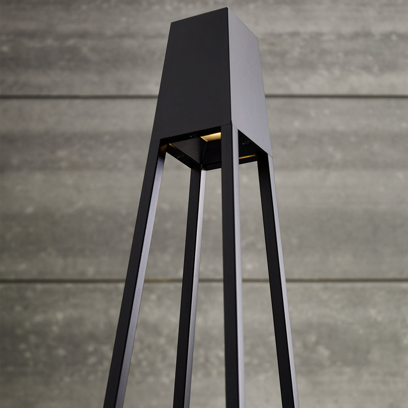Apex LED Floor Lamp, Black