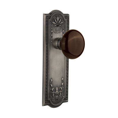 Plaque Meadows avec bouton de porte en porcelaine brune