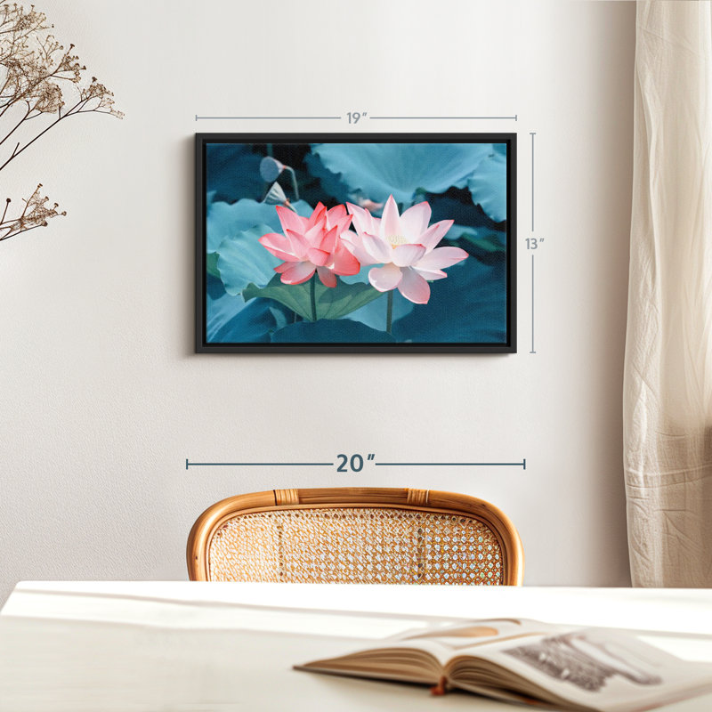 Paire de fleurs de lotus, H 13 po x l 19 po
