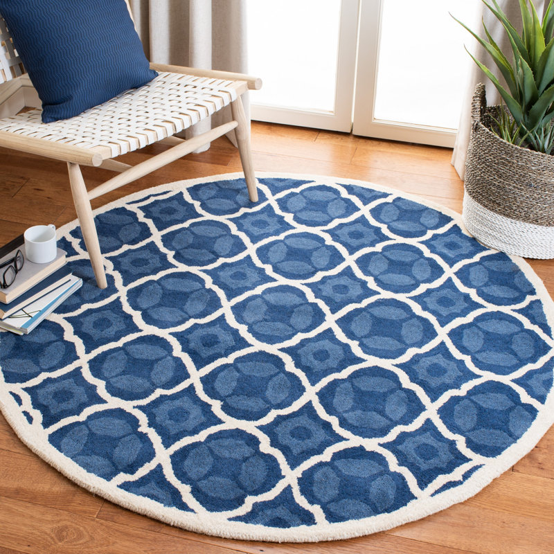 Tapis bleu / ivoire en laine / coton / latex touffeté à la main Carolene, Rond 5 pi