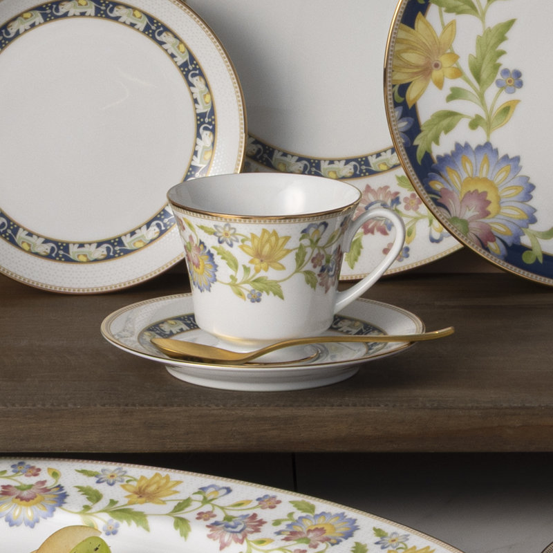 Ensemble de 4 soucoupes de jardin 6 "Noritake Tusker