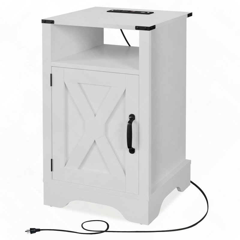 Table de chevet en bois avec prises électriques