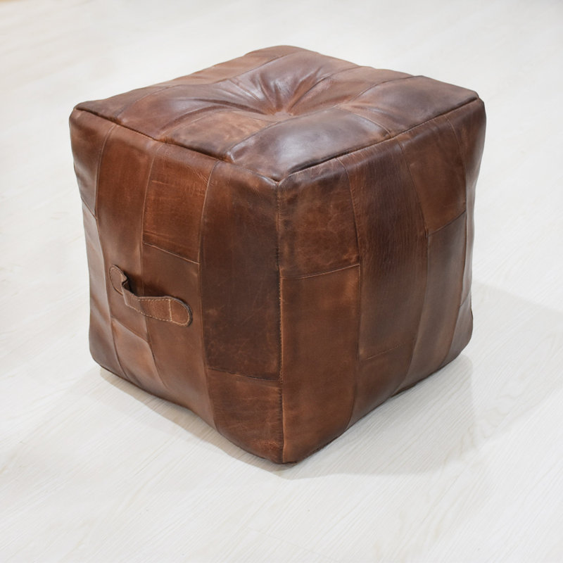 Repose-pieds carré en cuir de buffle uni fait à la main (mousse recyclée avec bourre en fibre), H 18 po x l 18 po x P 18 po