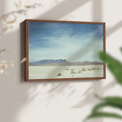 «Salt Flat Walk II», reproduction encadrée