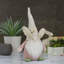 Figurine de gnome de Pâques et de lapin 15 po rose et crème assis avec oreilles de lapin