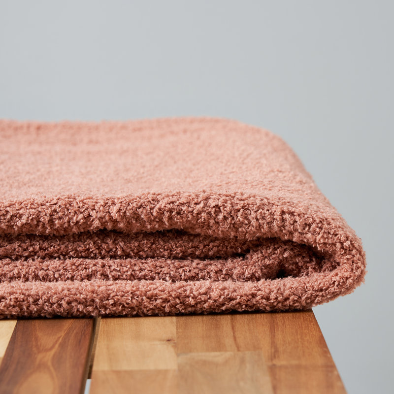 Latitude Run Throw 