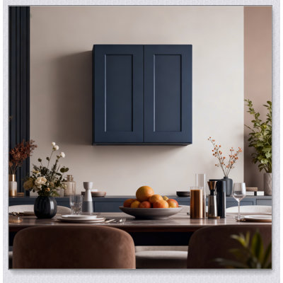 Armoire de rangement murale en bois massif avec charnières à fermeture douce et étagères réglables pour répondre à tous vos besoins d'organisation à la maison.