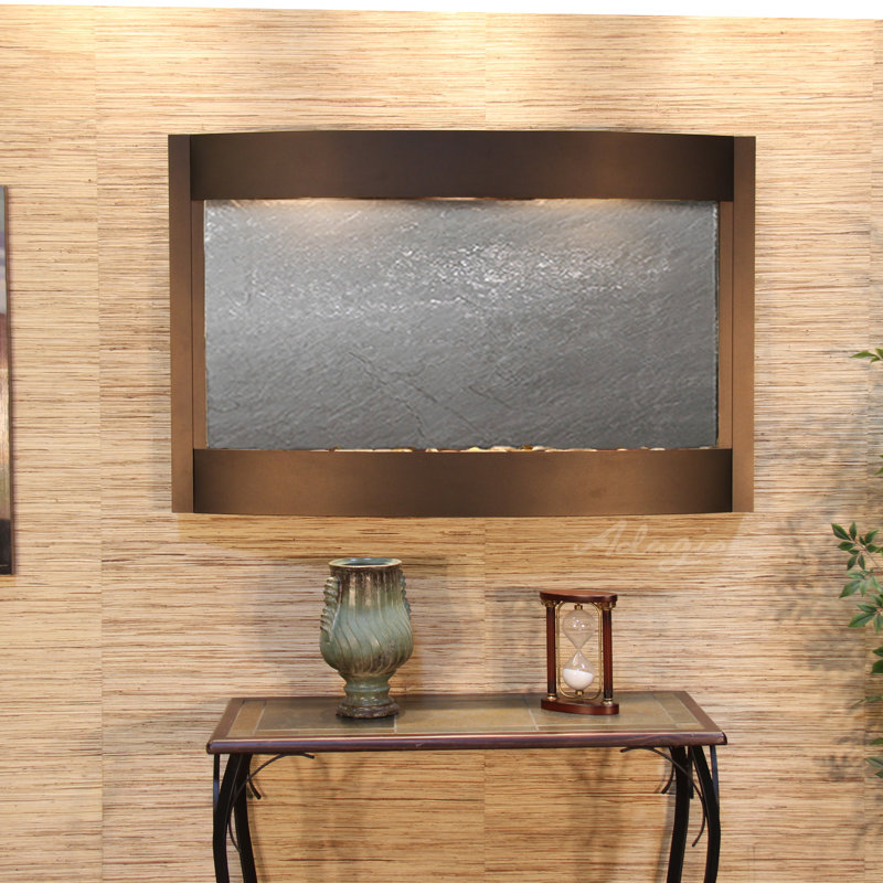 Fontaine murale Calmer Waters, Bronze antique, Plume noire