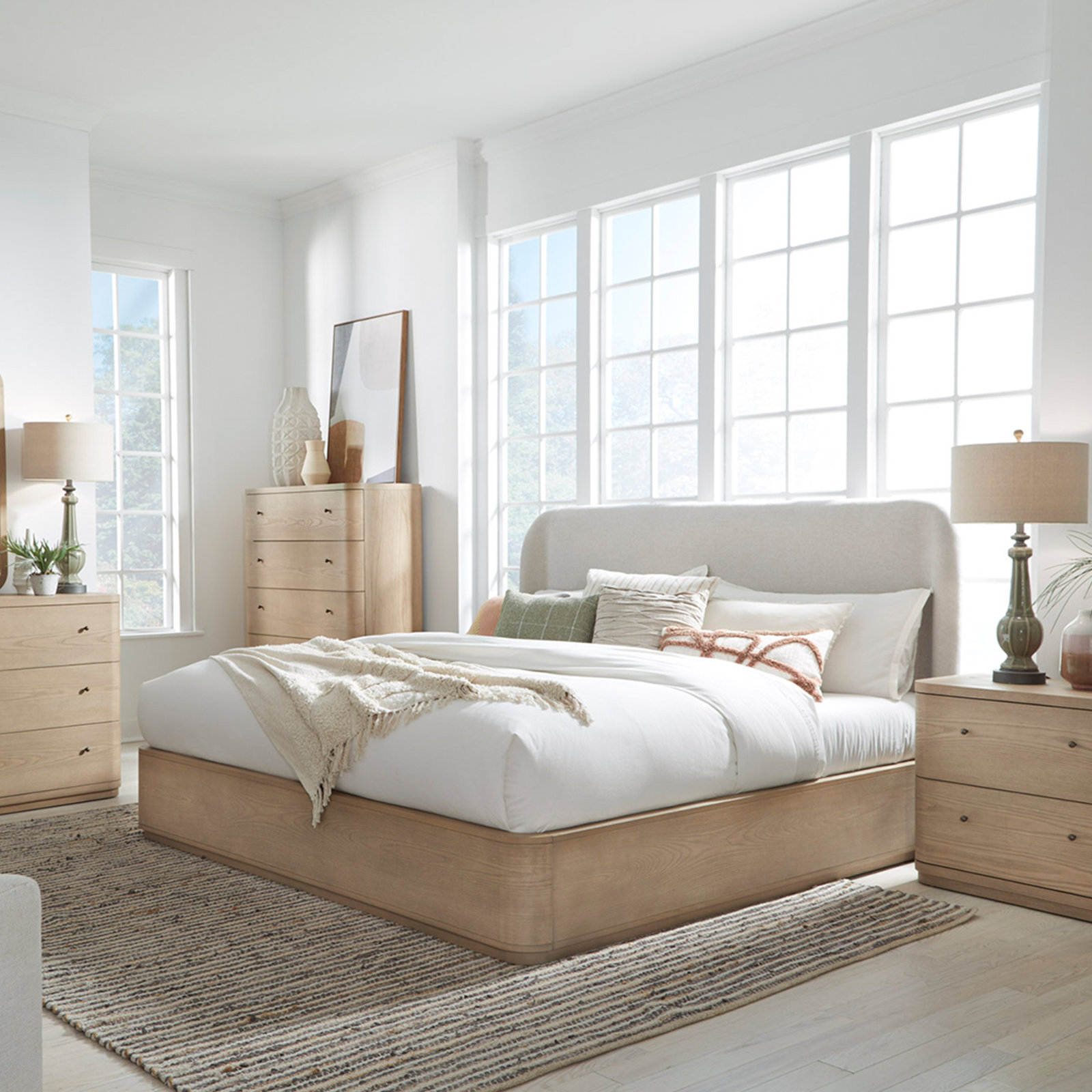 Lucie Platform Bed, Queen