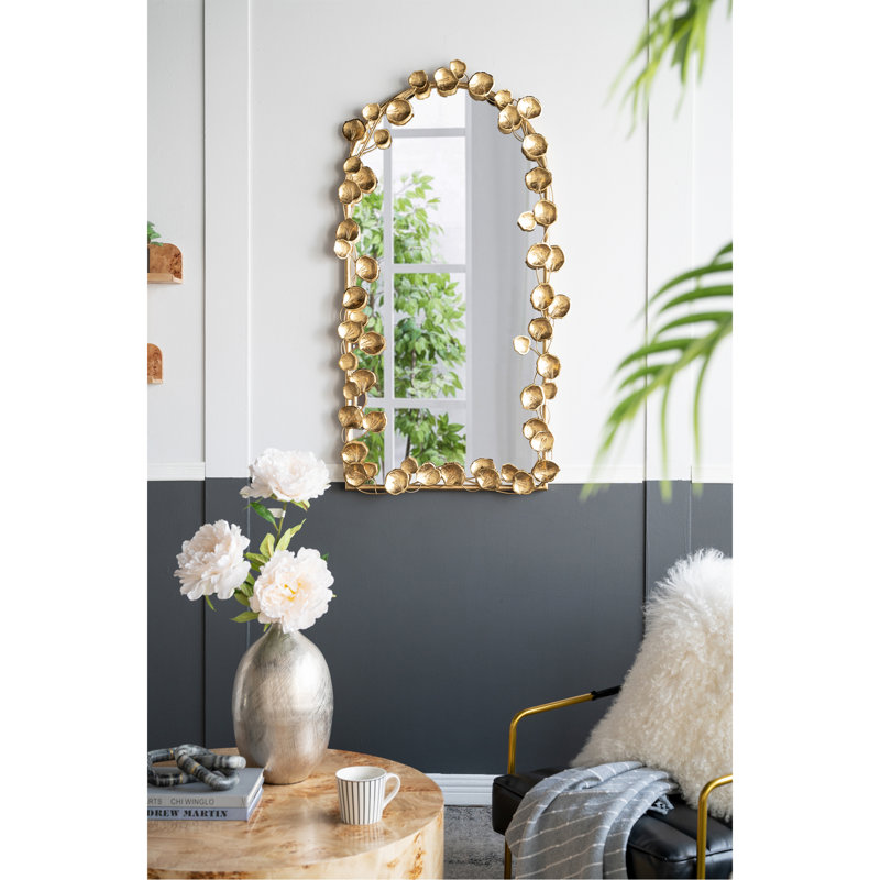 Miroir mural pleine longueur arqué avec des accents de feuille d'or, miroir décoratif pour la chambre à coucher de salon