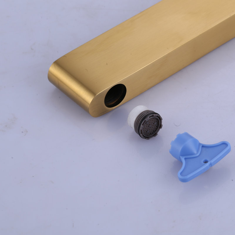 Single-handle Bathroom Faucet, Gold