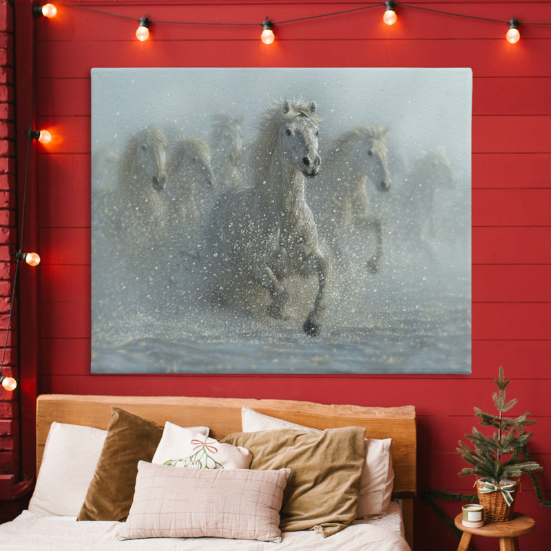 «Running Wild Horses Splashing Canvas», conception par Collin Bogle, H 36 po x l 48 po