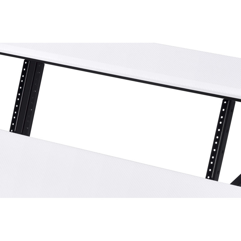 Bureau de studio de musique suitor, Blanc