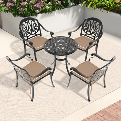 Mobilier de patio en fonte d'aluminium 5 pièces avec cadre noir et coussins bruns. Motifs rectangulaires exquis, finition, siège arrière confortable, peu encombrant
