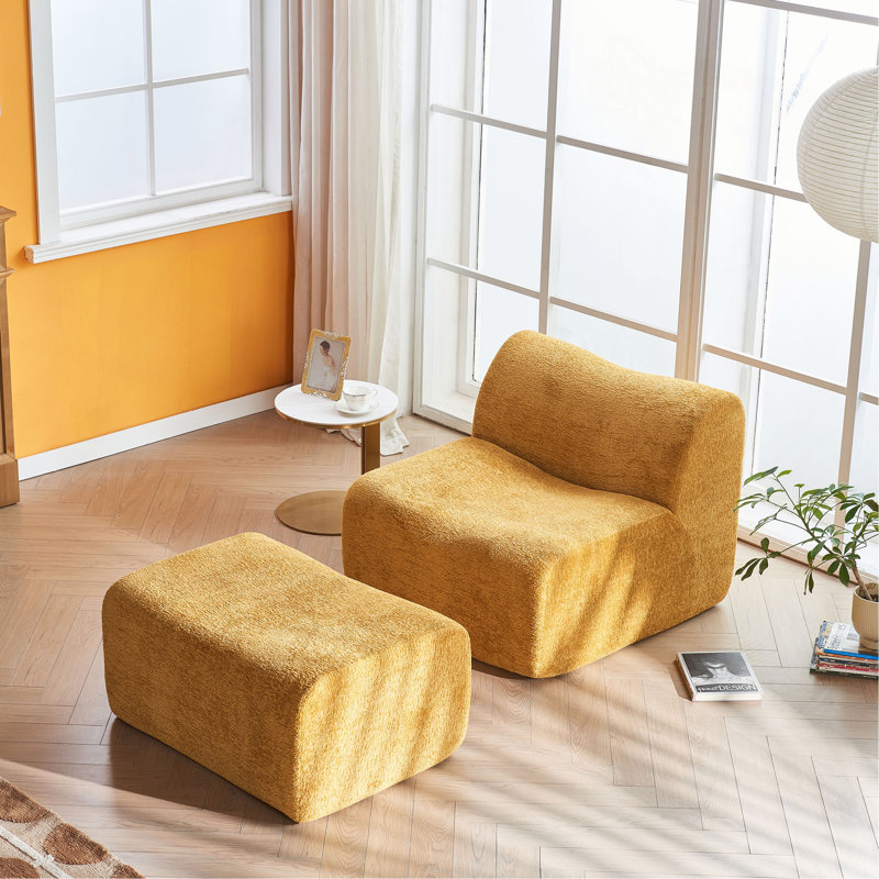 Canapé à compression simple en mousse avec repose-pieds et coussin confortable et peu encombrant - un fauteuil moderne et minimaliste pour les salons ou les chambres