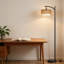 Lampe sur pied à arc avec télécommande - luminosité et température de couleur réglables, abat-jour en rotin double et tissu, gradation continue, assemblage facile, ampoule incluse