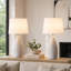 Lampe de table 26 po en résine blanche avec abat-jour en lin pré-assemblé et intensité variable 3 voies