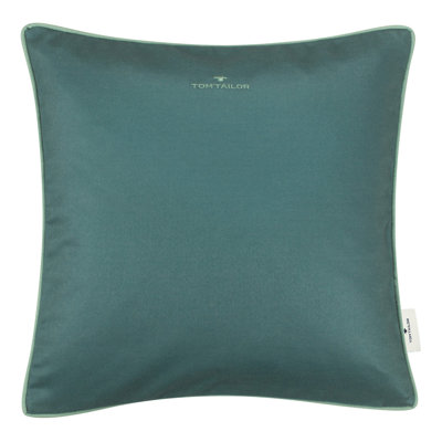 Dove Signature Square Cushion