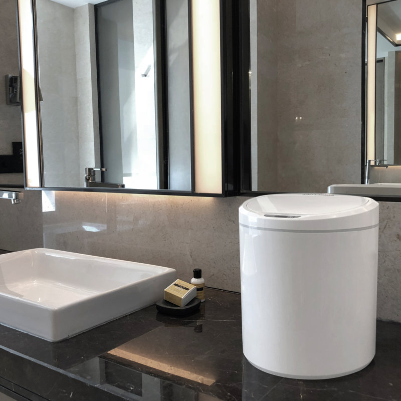 White Plastic Touchless Motion Sensor Trash Can 2.1 Gallon