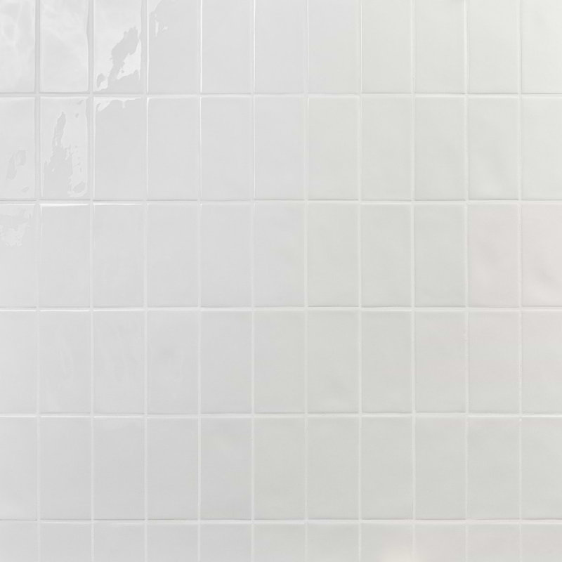 Nabi Subway 4.5x9 Subway Polished Glass Tile, Glacier White