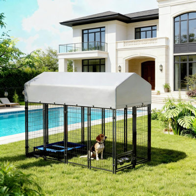 Spacious Pet Kennel