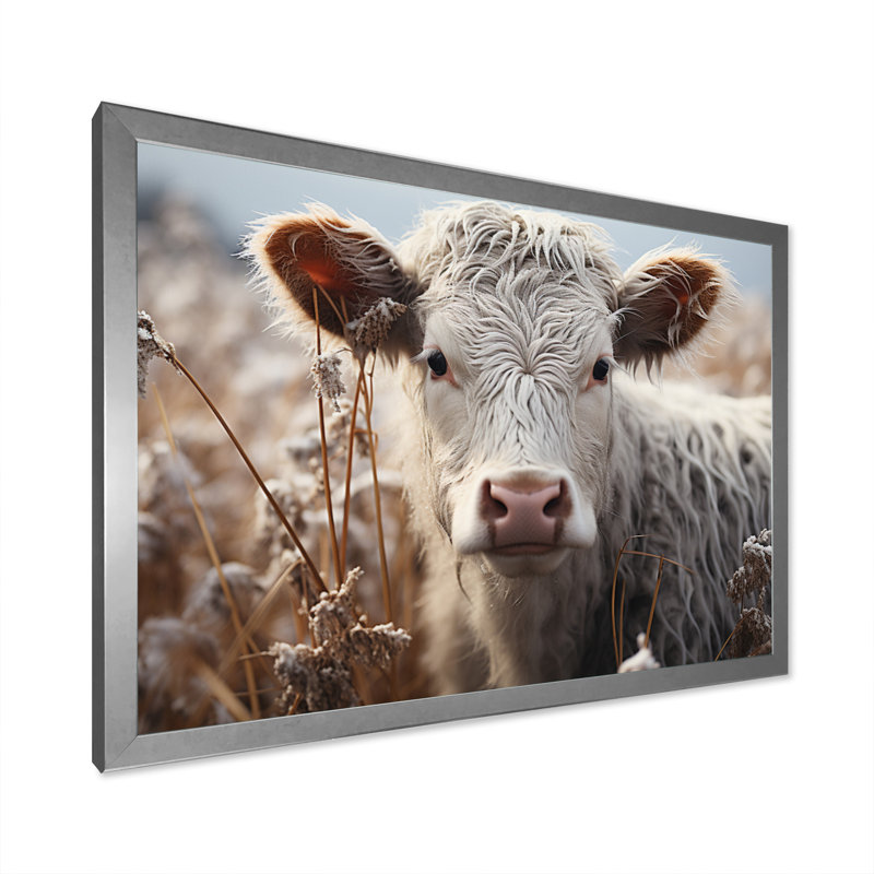 Cow Cow Portrait, reproduction d'art sur toile, H 34 po x l 44 po x P 1,5 po, Cadre simple argenté