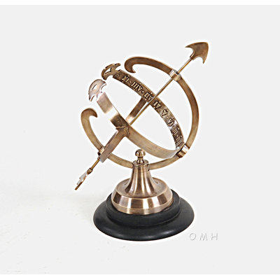 Figurines & Sculptures