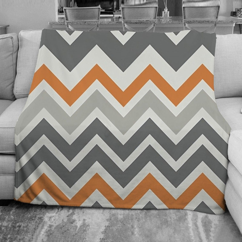 Couverture en molleton à chevrons, L 68 po x L 80 po, Orange / argent