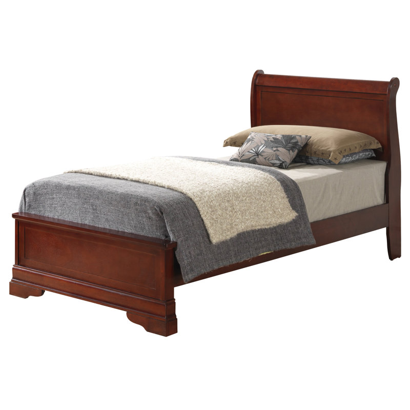 Charming Traditional Bed