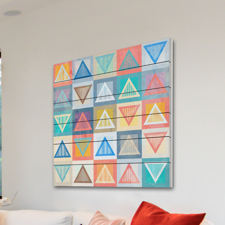 « craie triangles », reproduction d’art sur bois blanc, H 40 po x l 40 po x P 1,5 po