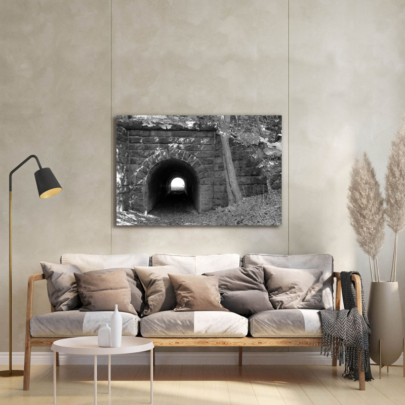 «Juniata Tunnel» par Lori Deiter, art mural en verre acrylique, H 24 po x l 36 po