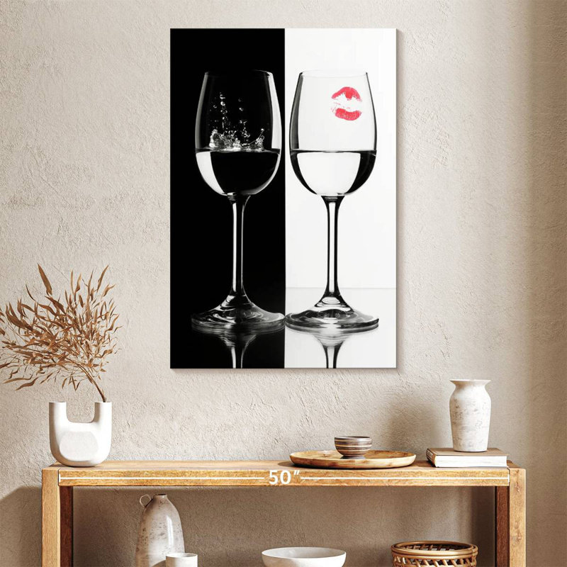 Yarlin Black And White Wine, 39" H x 26" W
