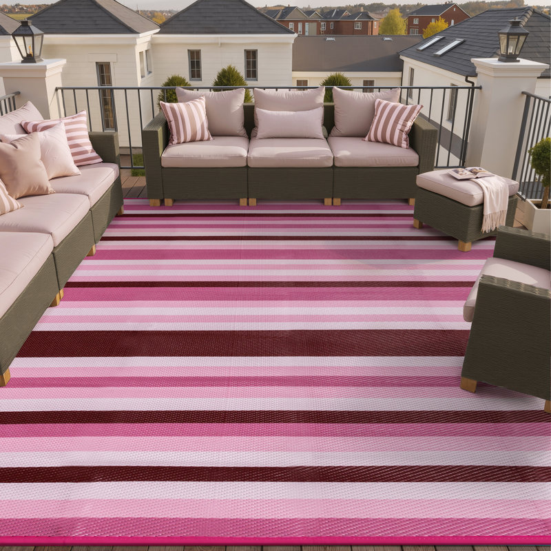Tapis d'extérieur à rayures réversible imperméable Ellie, Rose, Rectangle 8 pi x 10 pi