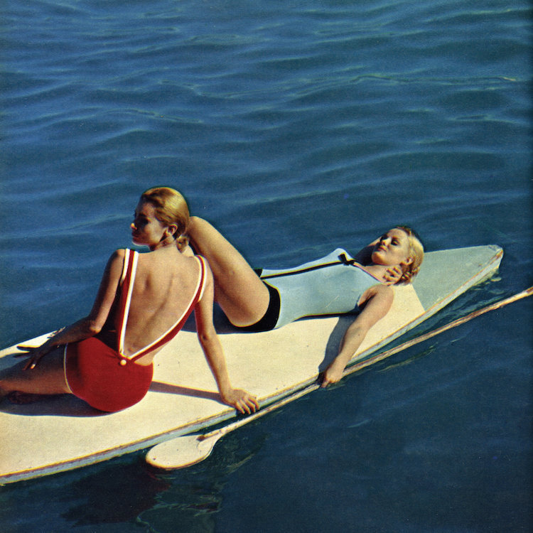 « tanning boards », reproduction de photo sur toile, H 26 po x l 26 po x P 1,5 po