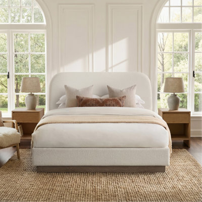 Lit tapissier Linton / lit plateforme tapissier à base de bois / tête de lit haute de 44,5 po / minimaliste / rusticité / pas de sommier nécessaire / grand / blanc crème / pas de bruit