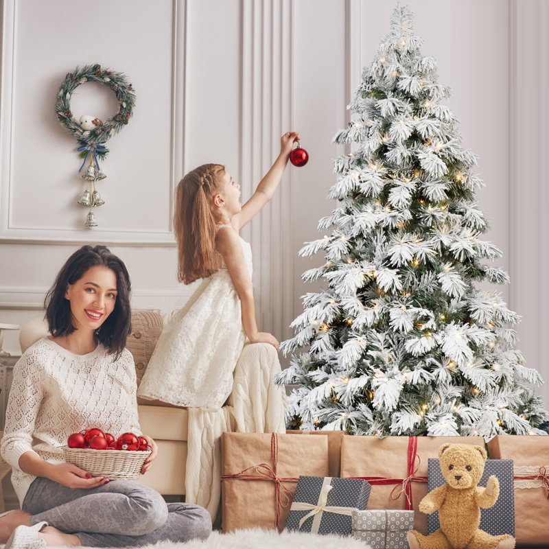 Arbre de Noël enneigé avec branches en PVC, lumières DEL, base en métal pliable, 8'