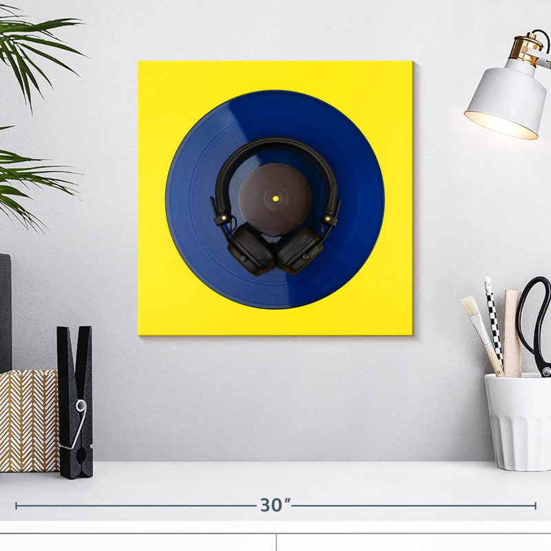 Casque Abarca sur disque vinyle, H 16 po x l 16 po