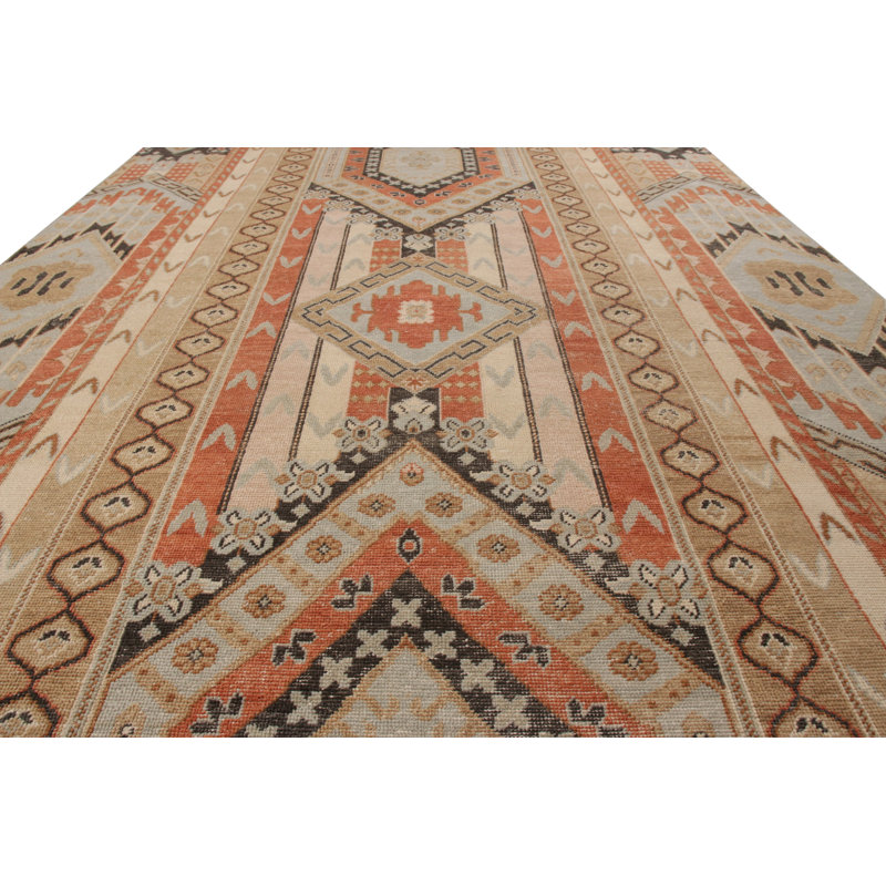 Distressed Homage Hand Knotted Wool Geometric Area Rug, Rectangle 10' x 14'
