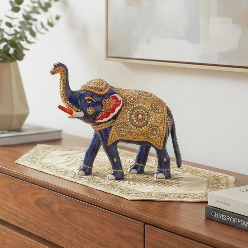 Artiomas Figurines & Sculptures