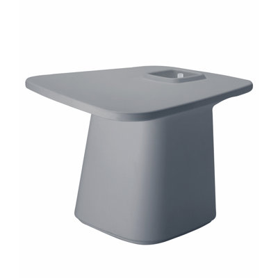 Noma Plastic Dining Table