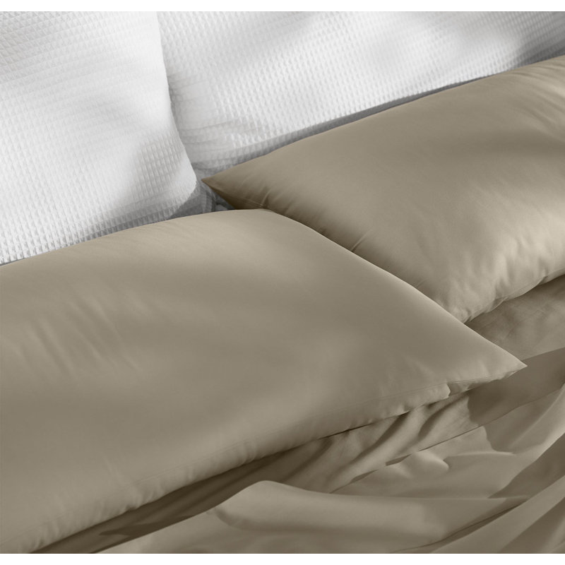 Signature Hemmed Sheet Set, King/Standard Sheet Set with 2 Pillowcases, Oak