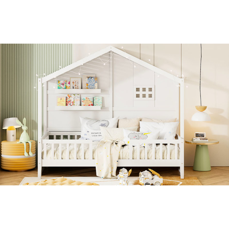 Lit simple avec tablettes, toit captivant blanc et fenêtre, Blanc