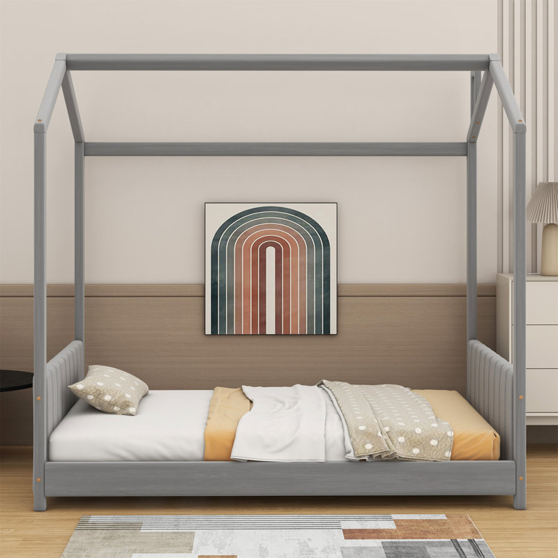 Lit en bois en forme de maison, Gris