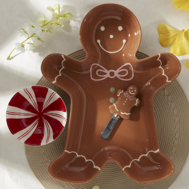 Tabletops Gallery 3-Piece Gingerbread Man Stoneware Serving Bowl Set with Gingerbread Cheese Spreader