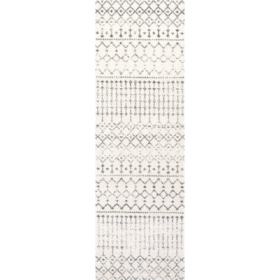 Giannini Geometric Moroccan Area Rug in Gray/ Off White